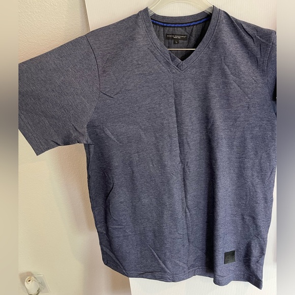 Bundle of 2 blue tees (J.Crew and Truth Substance) - Picture 7 of 10